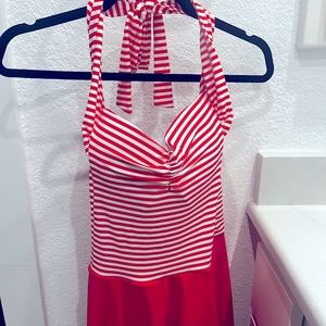 2XL bathing suit - retro - never worn